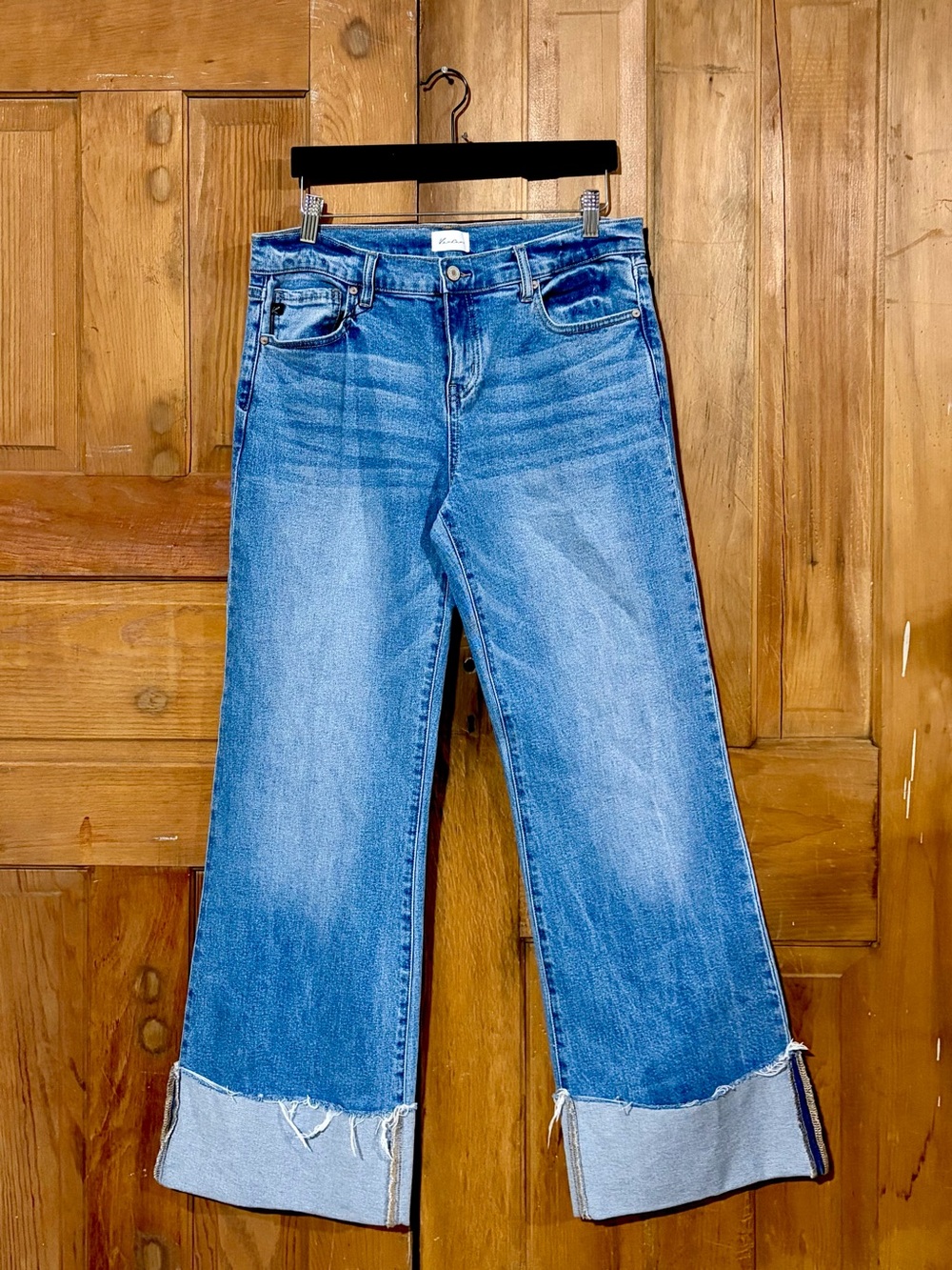 Kan Can – Mid Rise Wide Flare Cuff Jeans Medium Wash Raw Hem – Sz. 29 / 11 - Picture 5 of 8